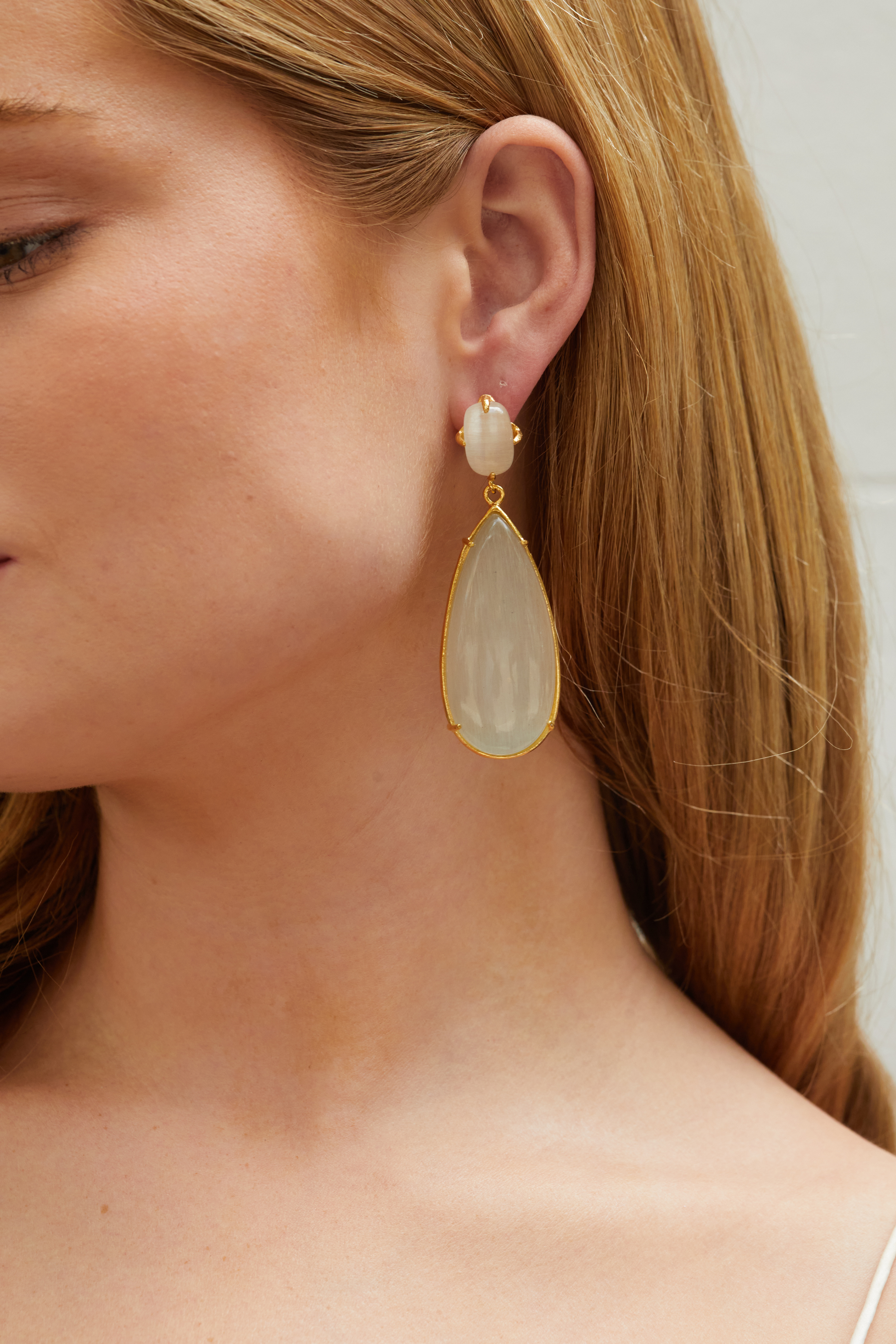 Franca Earrings White