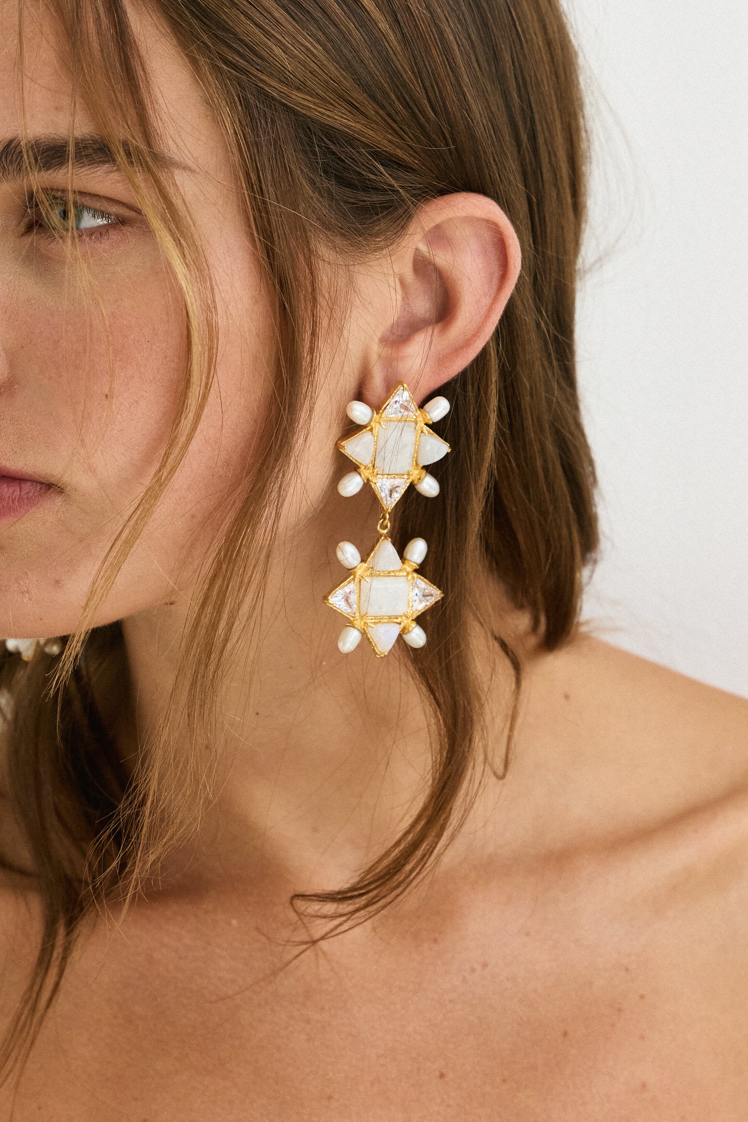 Ariadne Earrings White