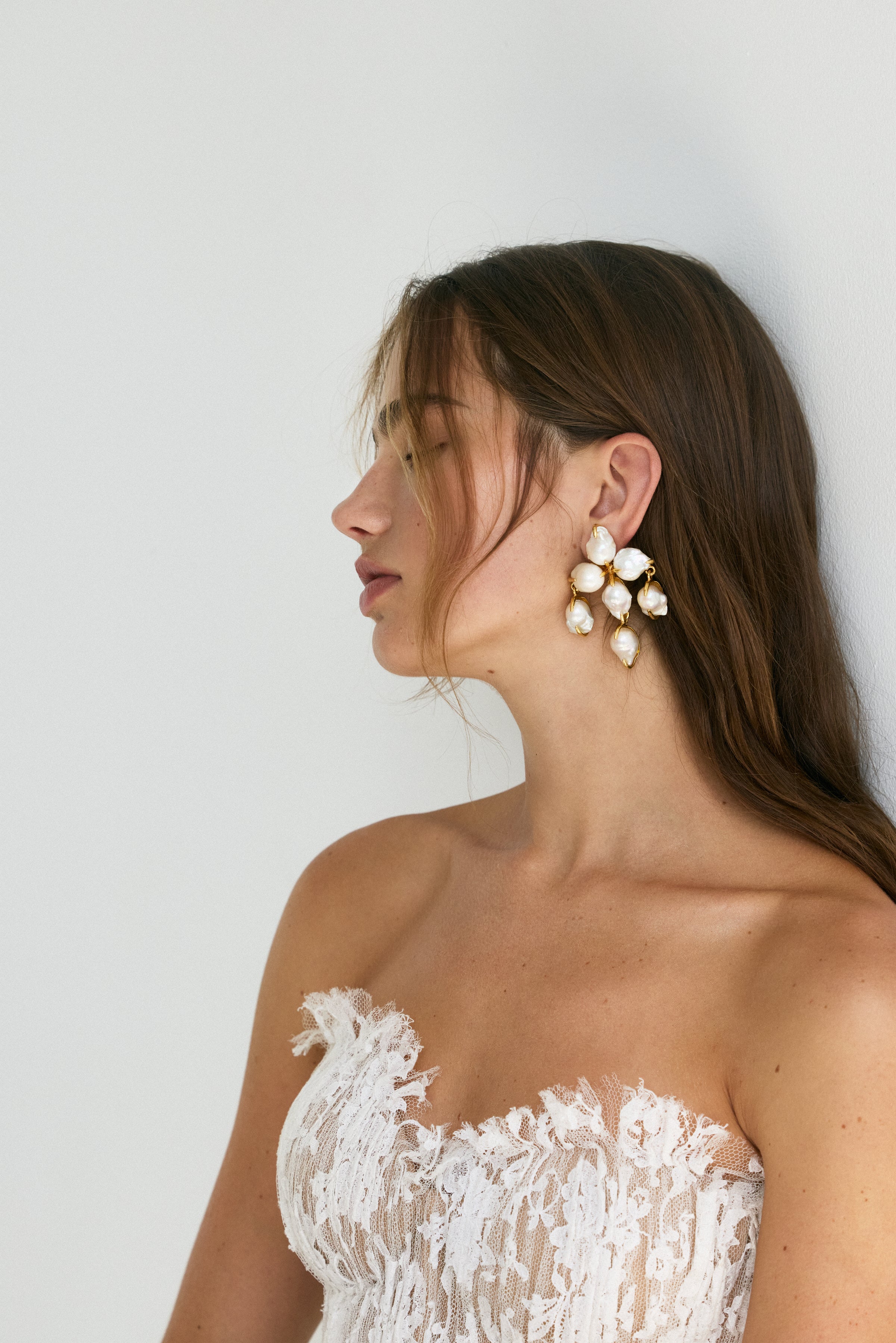 Delphine Earrings Pearl