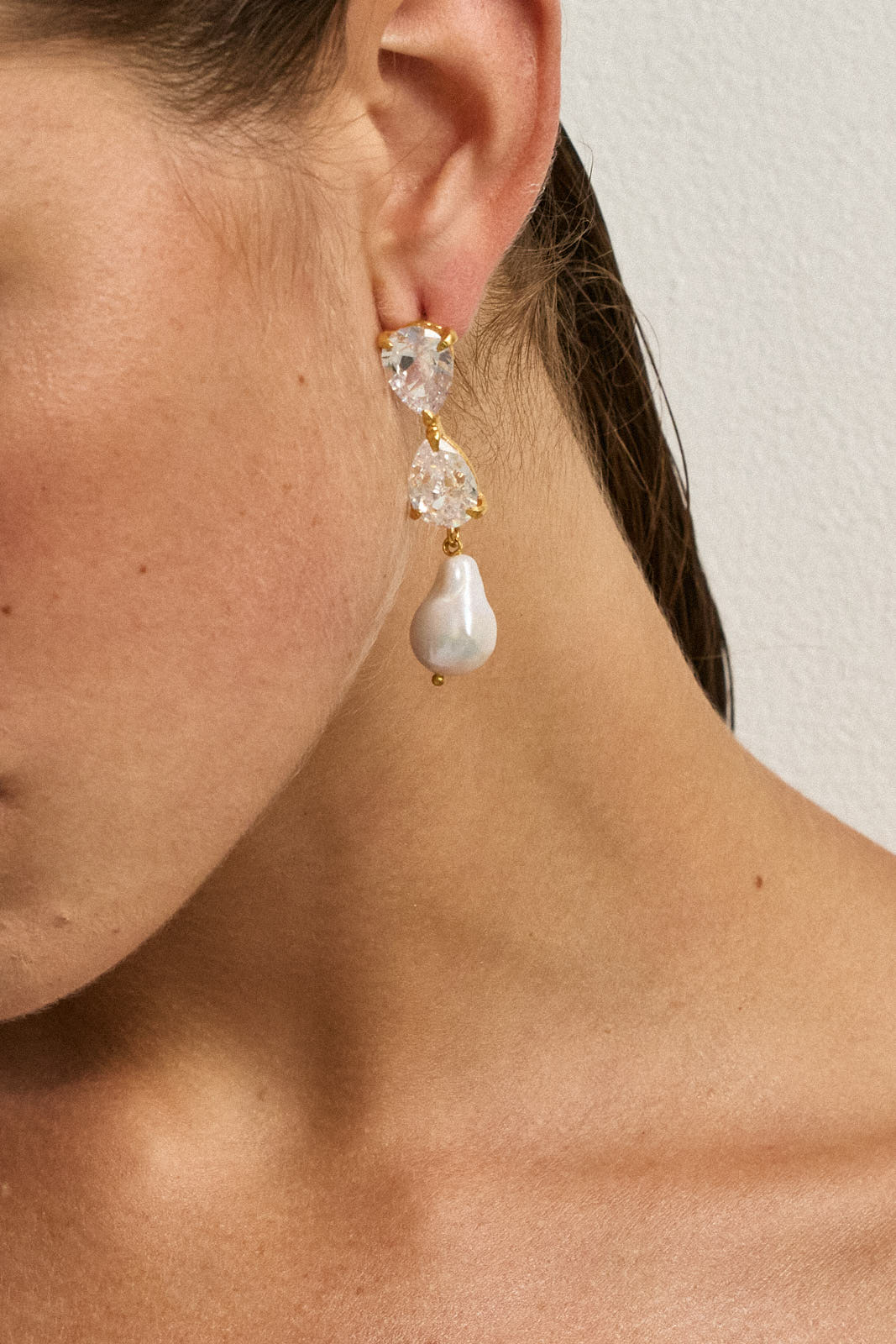 Saskia Earrings Clear