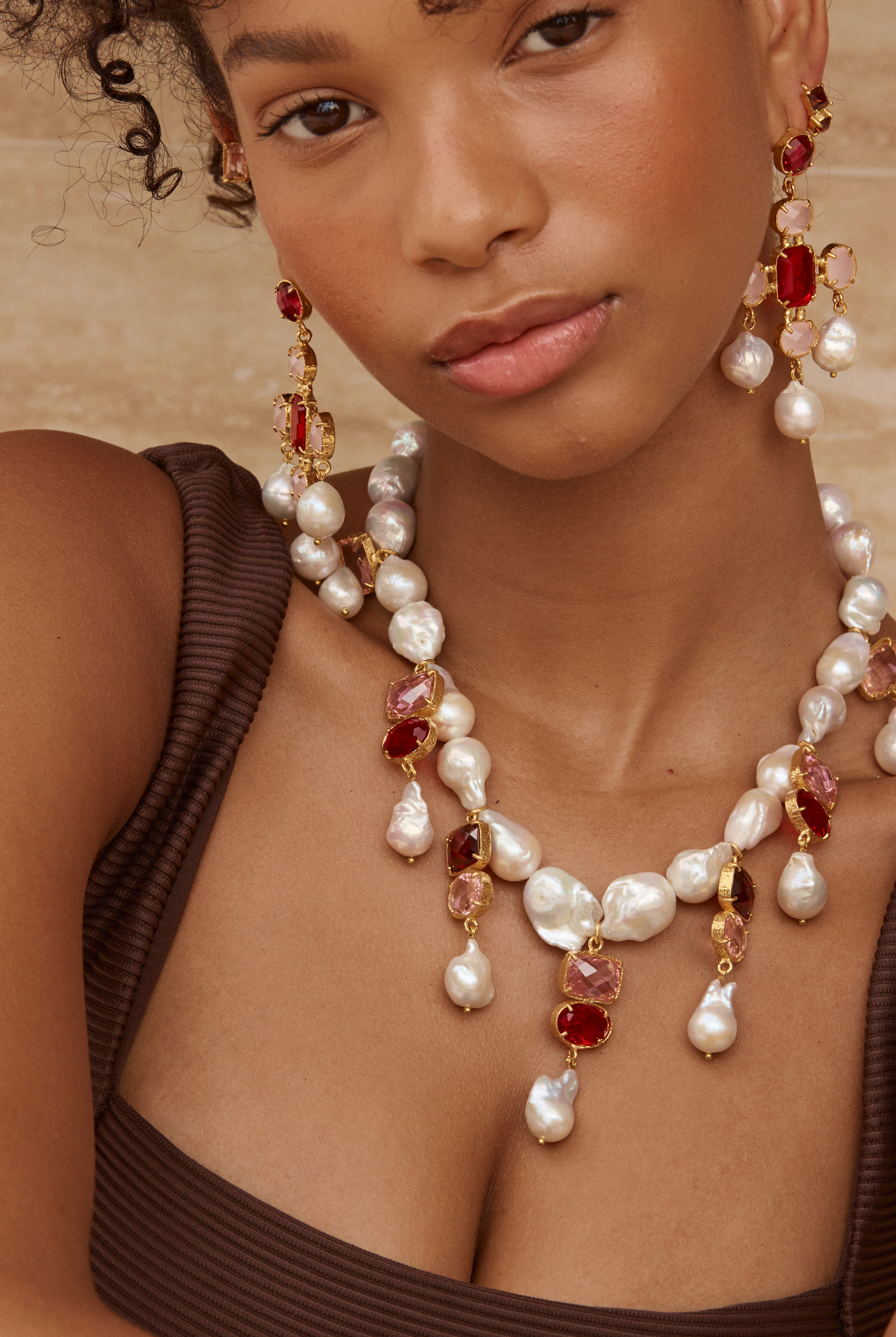 Ari Necklace Pink
