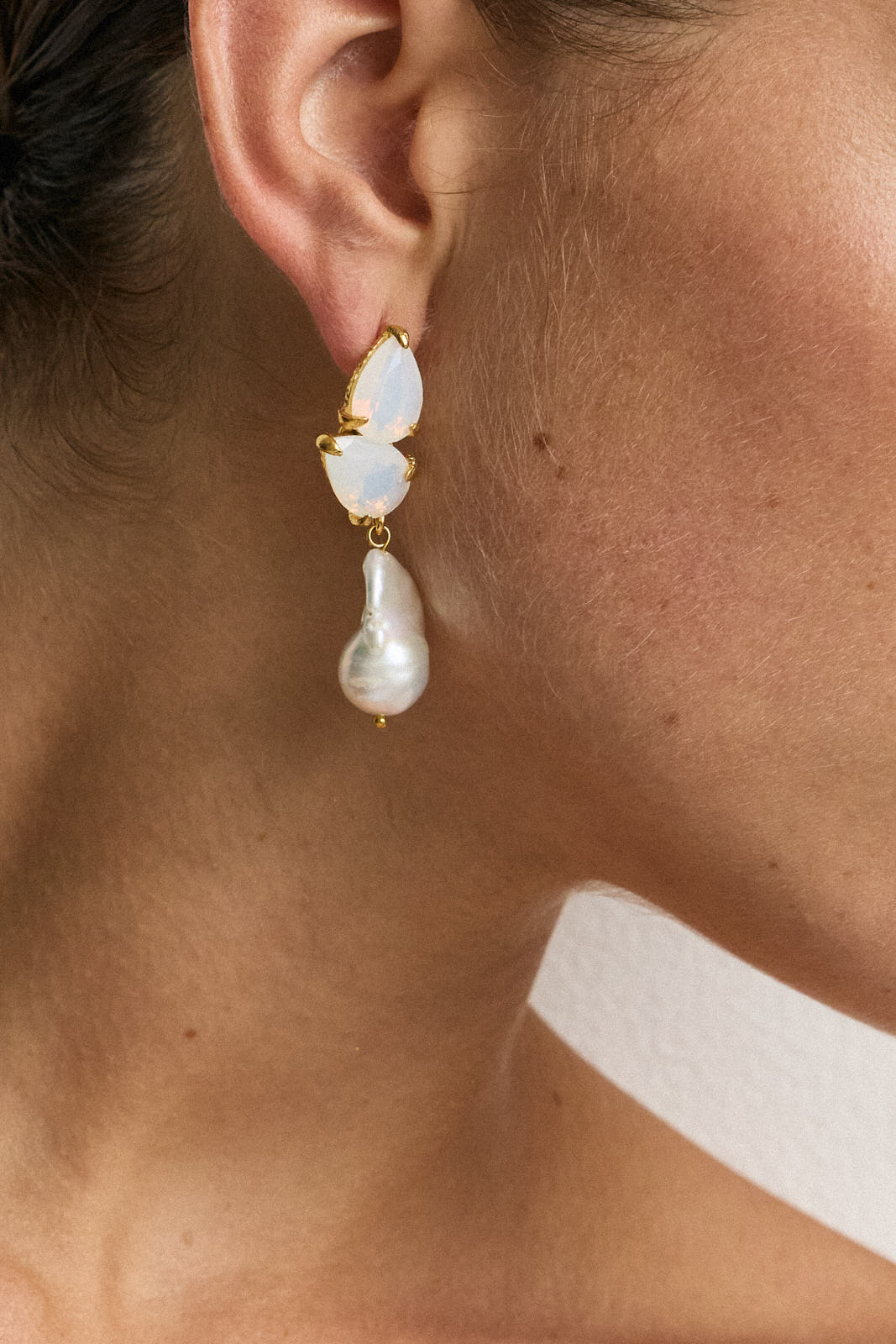 Tatiana Earrings White