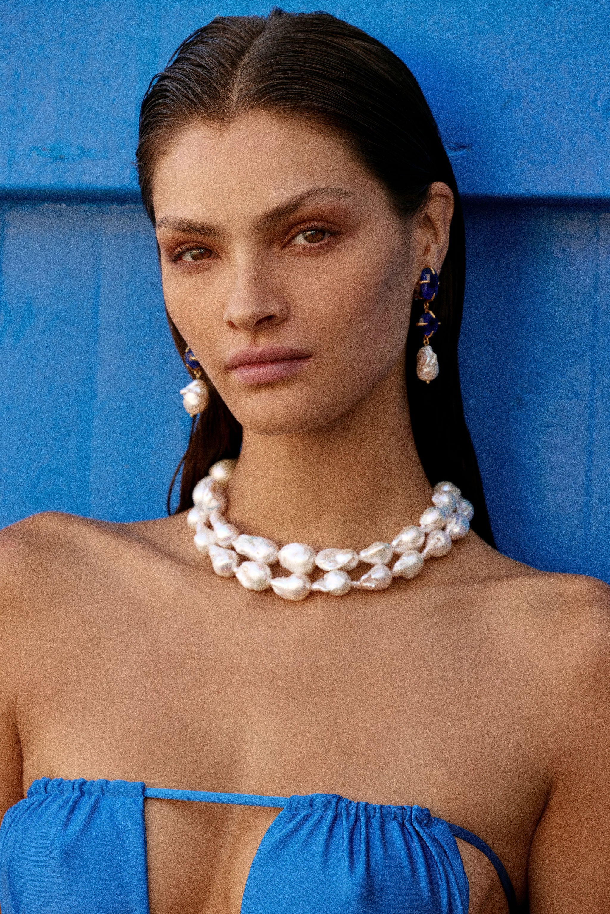 Gia Earrings Dark Blue