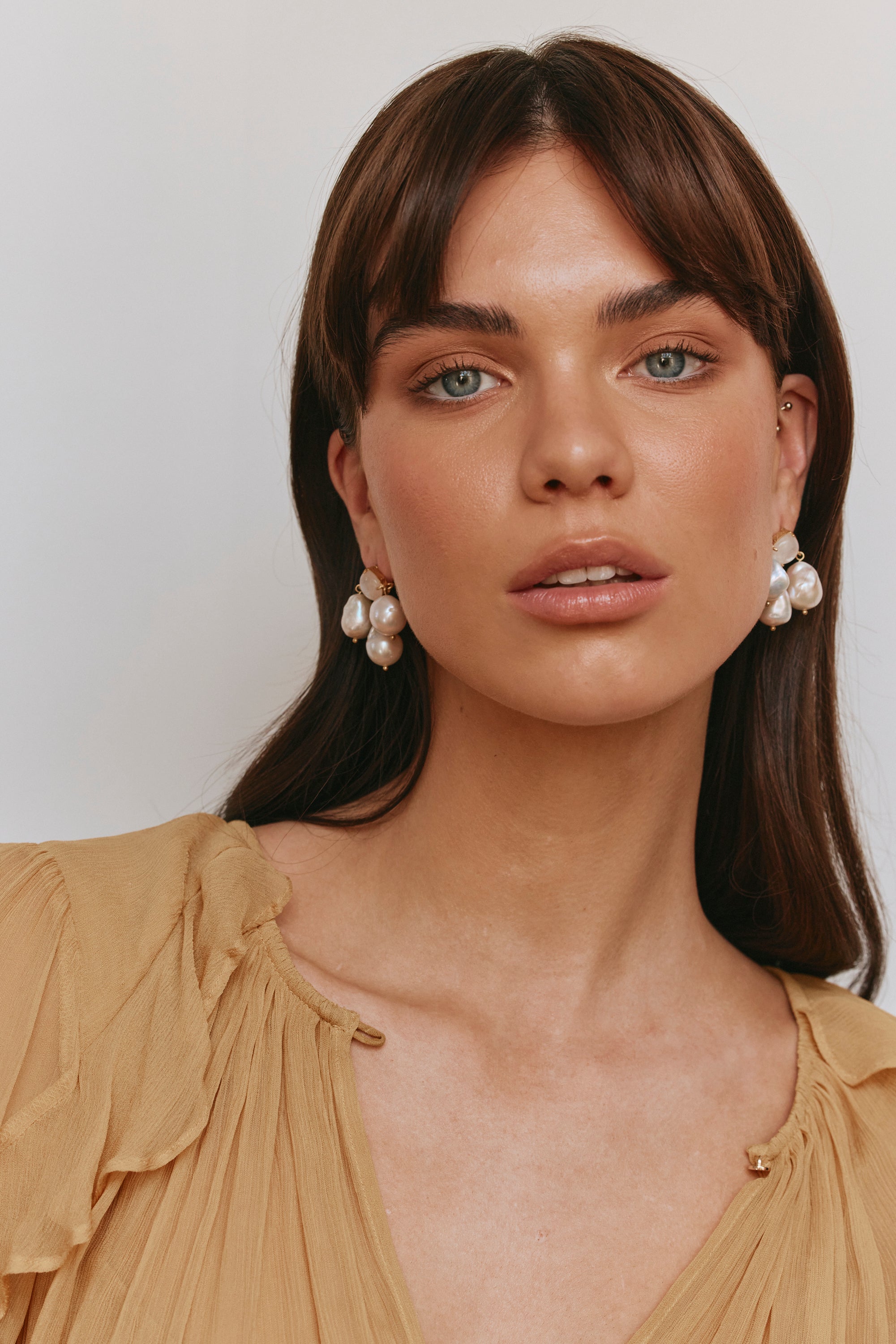 Ludovica Earrings White