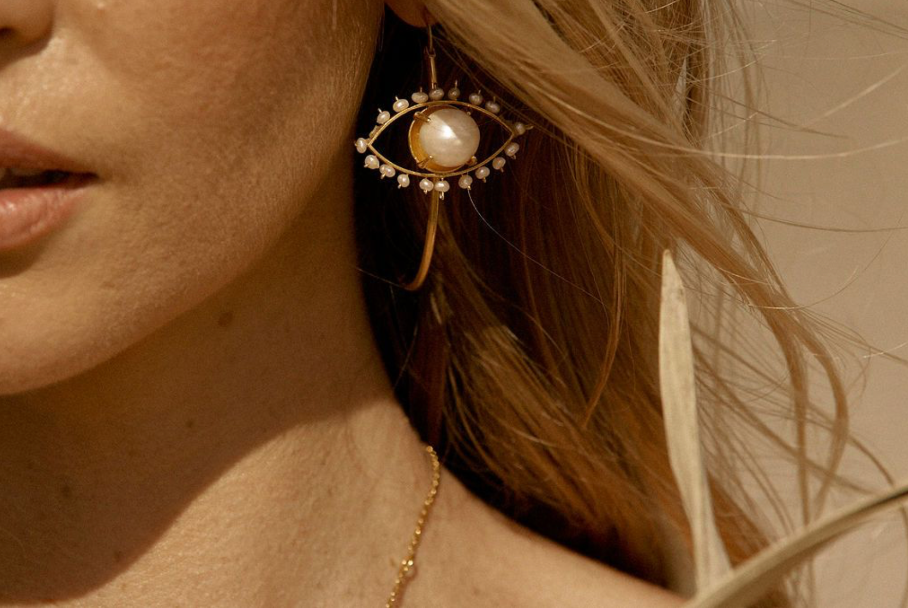 Nefeli Hoops