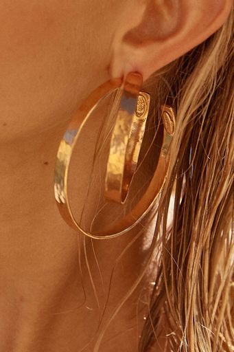 Mia Hoops Gold
