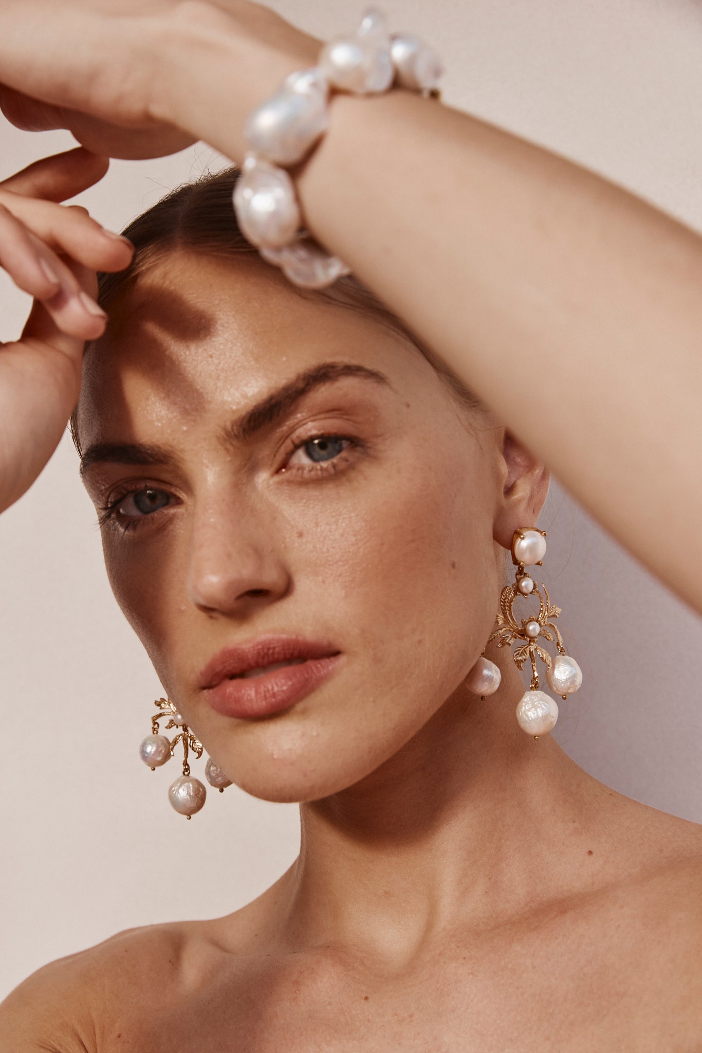 Celeste Earrings Pearl