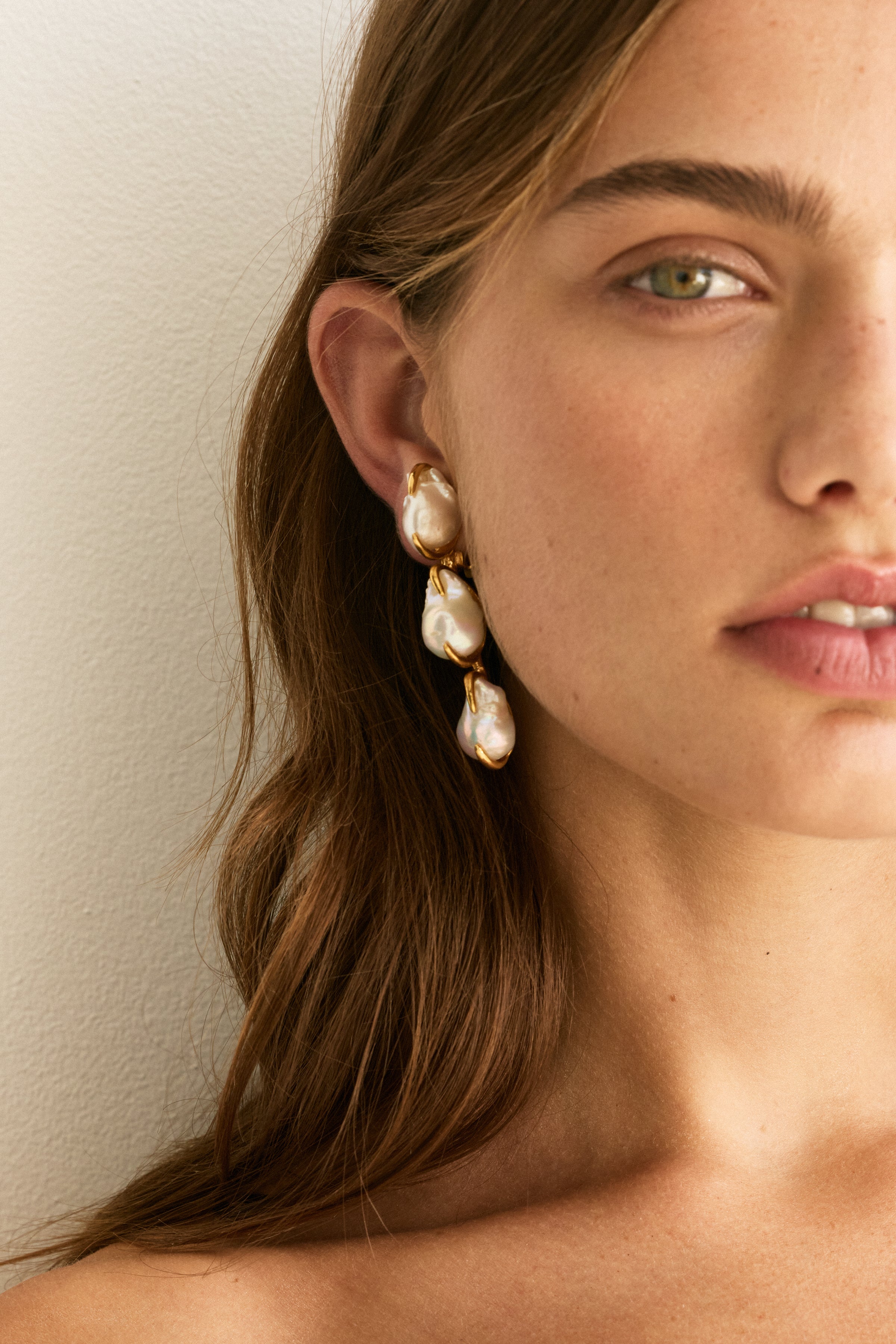 Angela Earrings Pearl