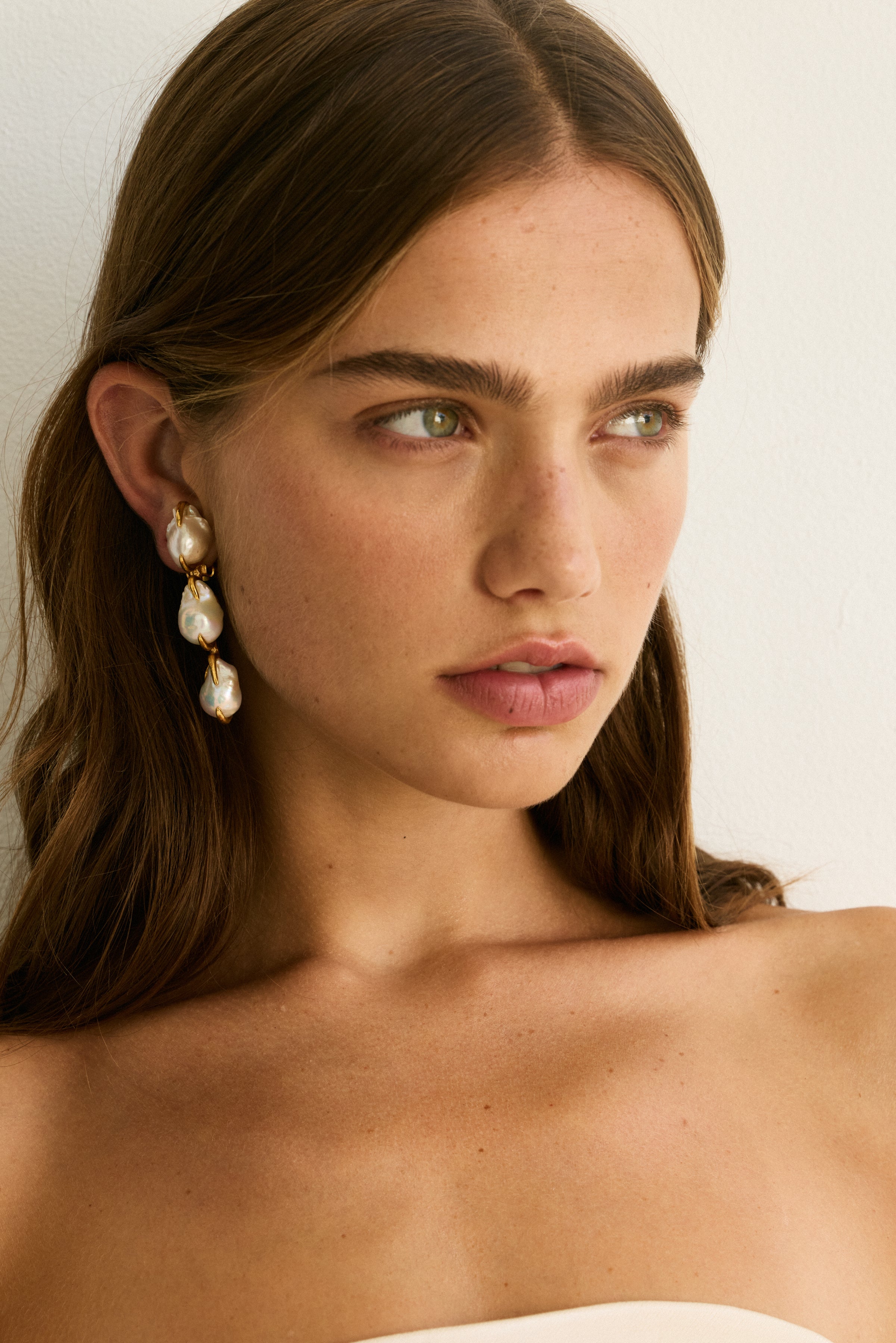 Angela Earrings Pearl