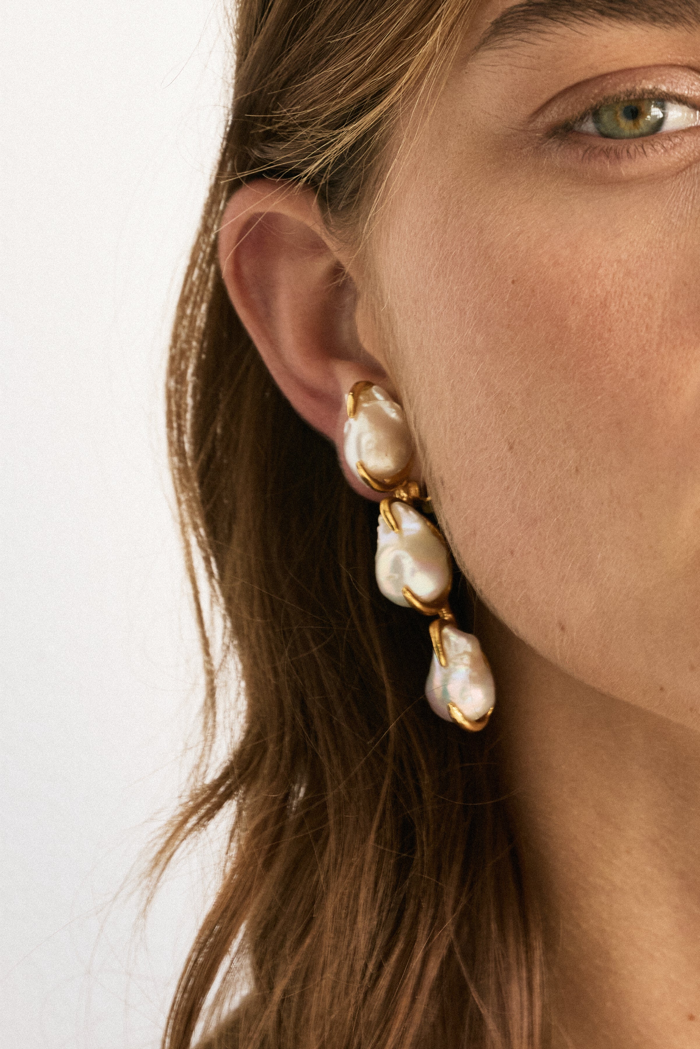 Angela Earrings Pearl