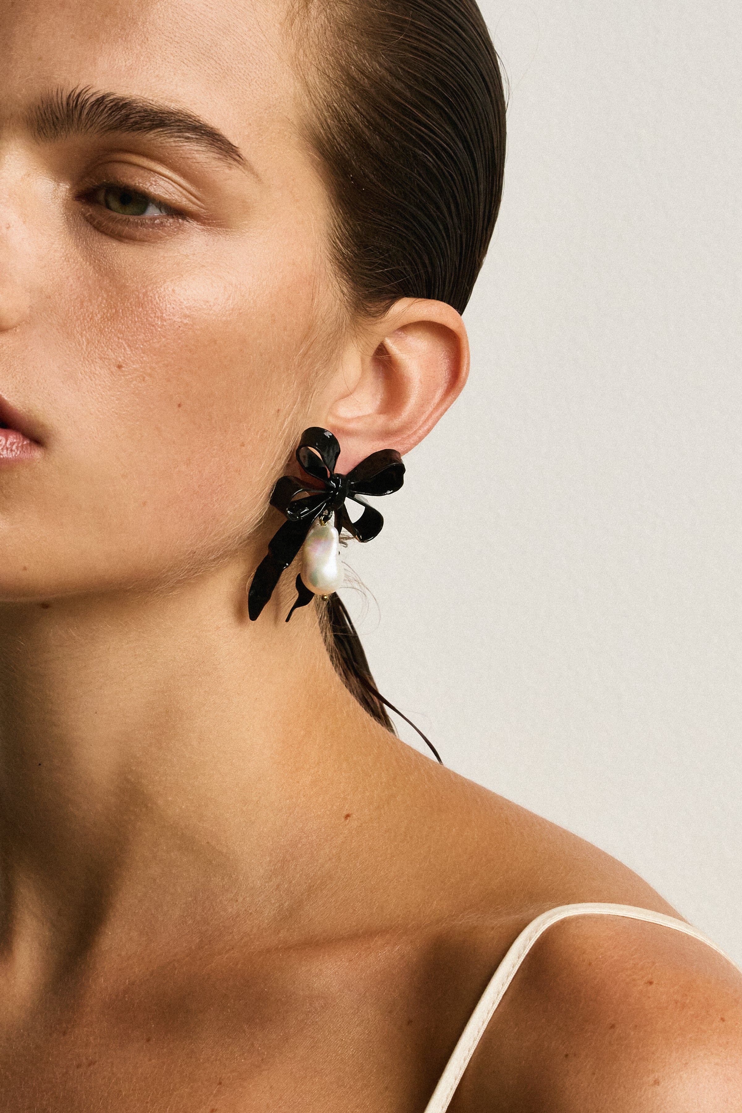 Luxury Designer Delina  Black Bow Pearl Earrings Christie Nicolaides