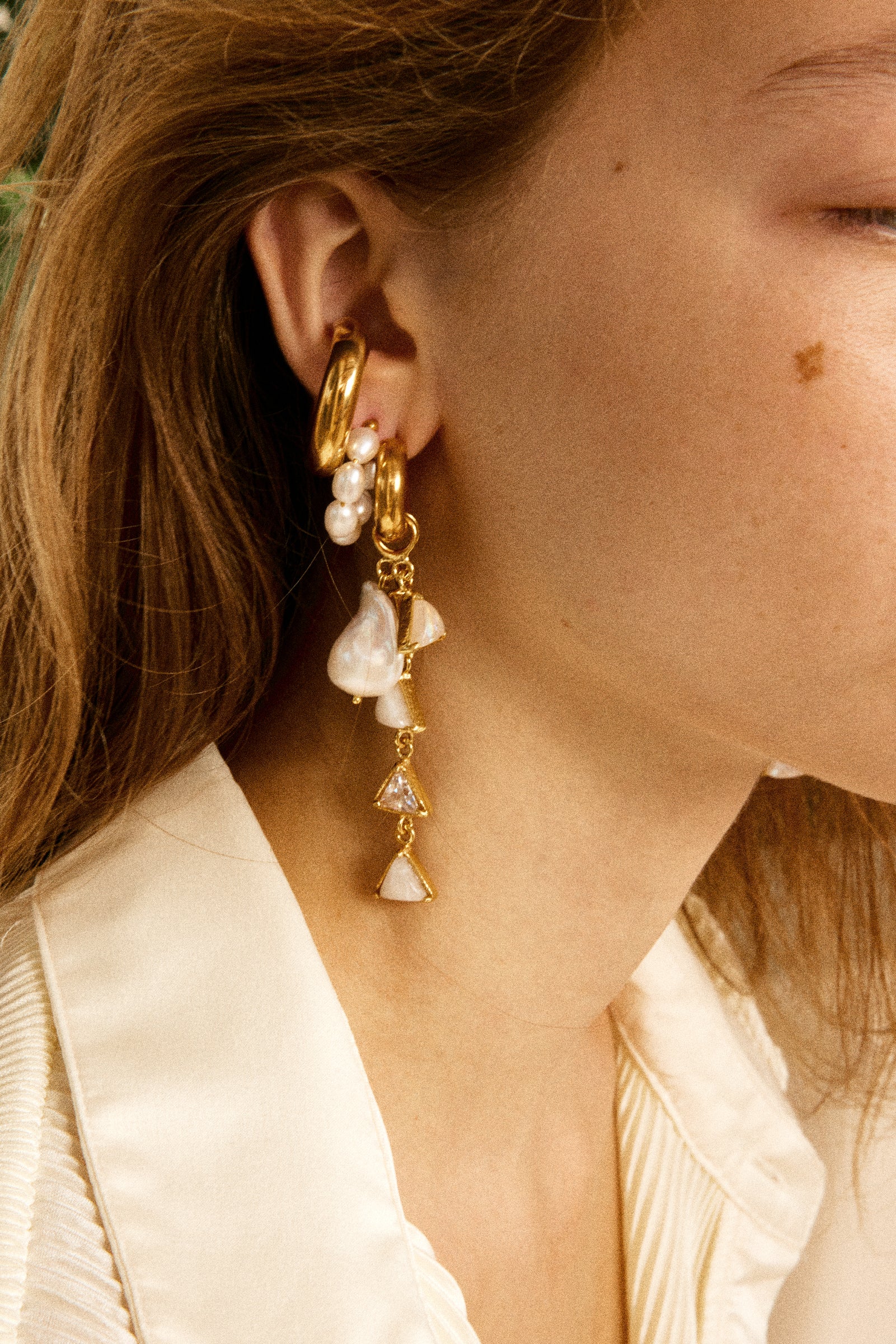 Nicoleta Earrings White