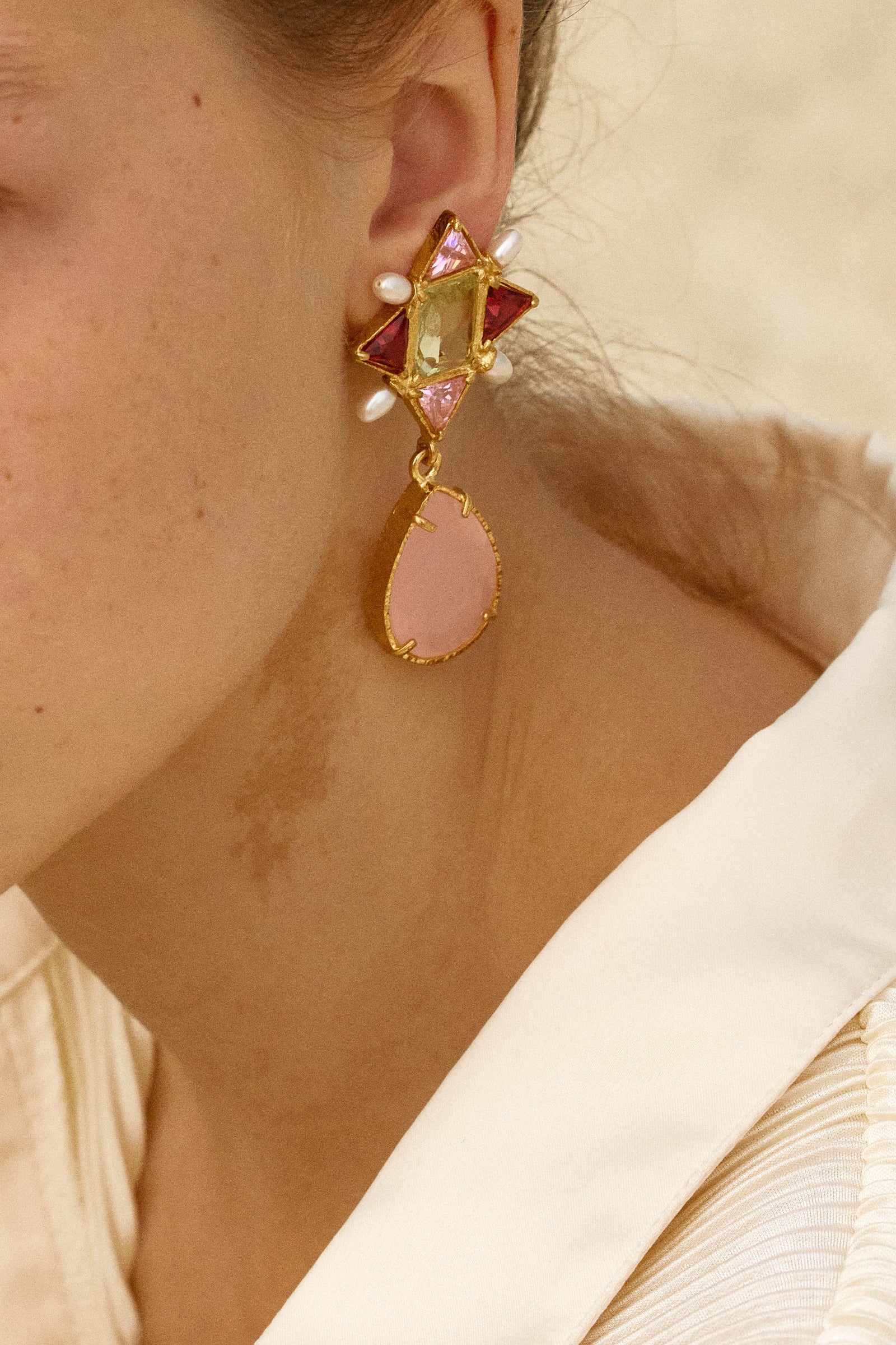 Evangeline Earrings Pink