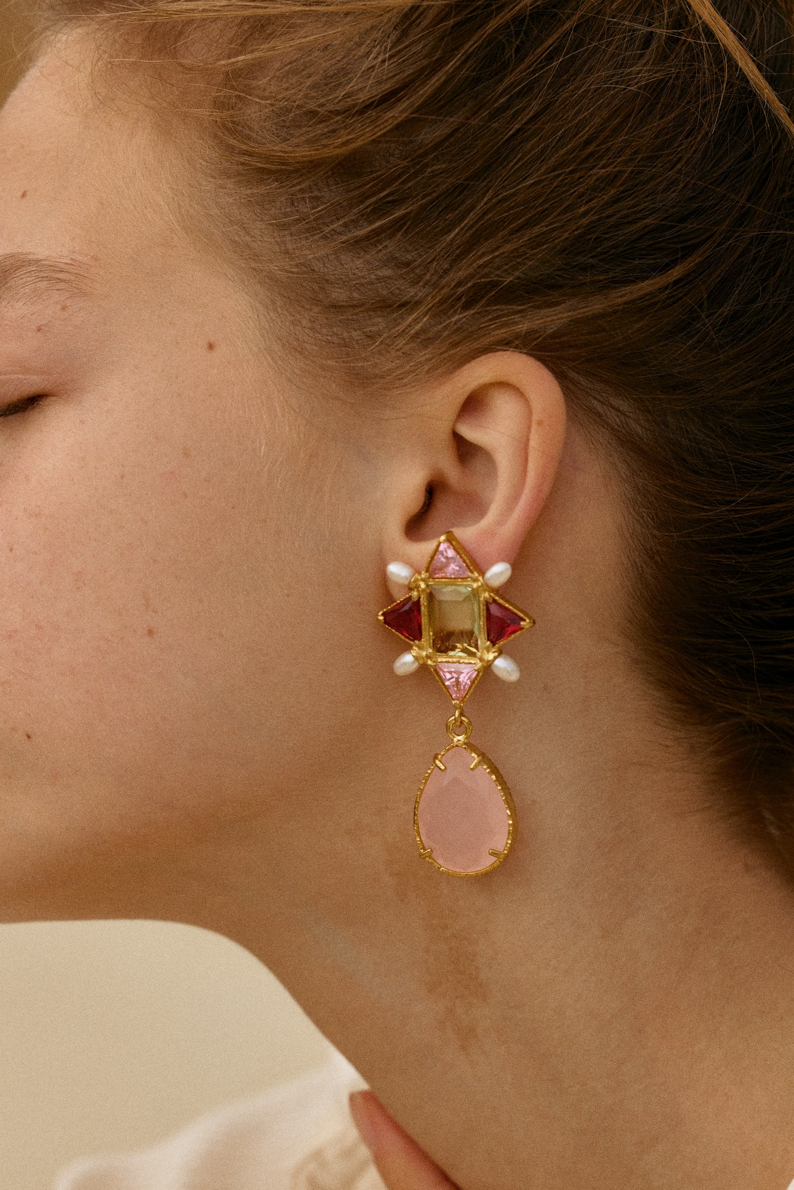 Evangeline Earrings Pink