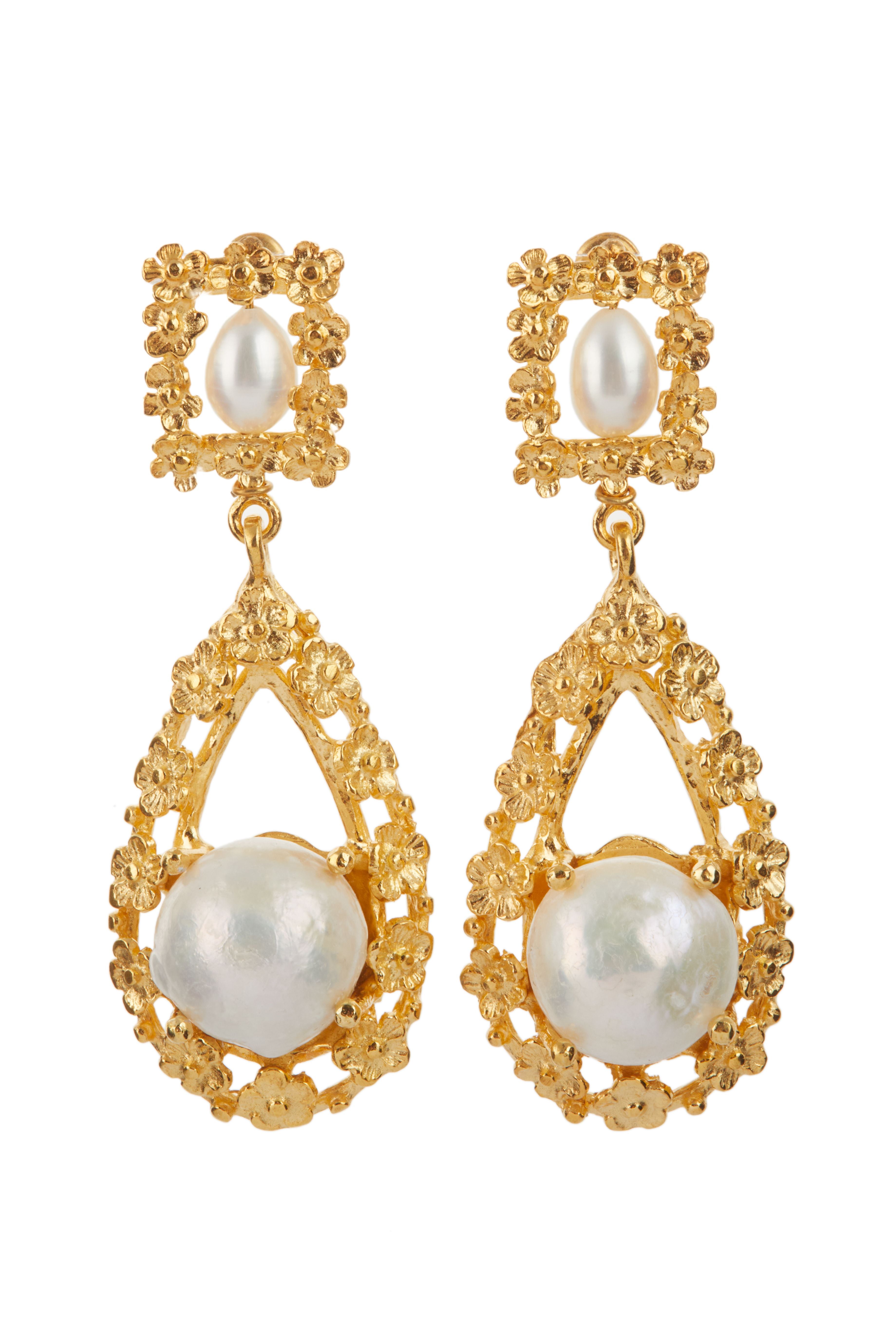 Giselle Earrings Pearl