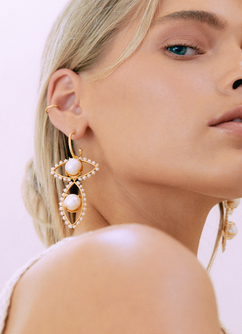 Selene Earrings Pearl